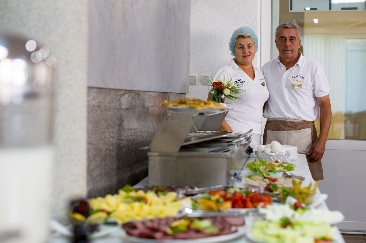 Hotel Hoti Ulcinj Buitenkant foto