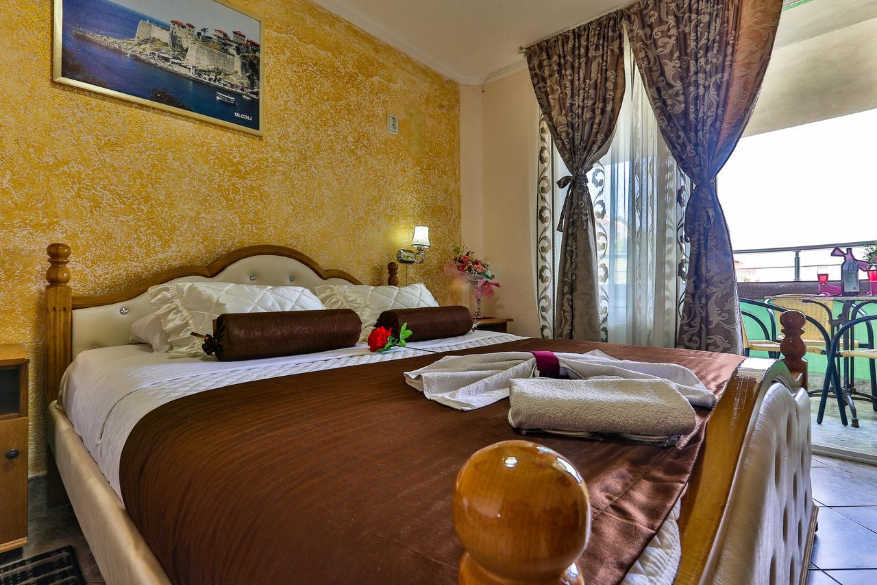 Hotel Hoti Ulcinj Buitenkant foto